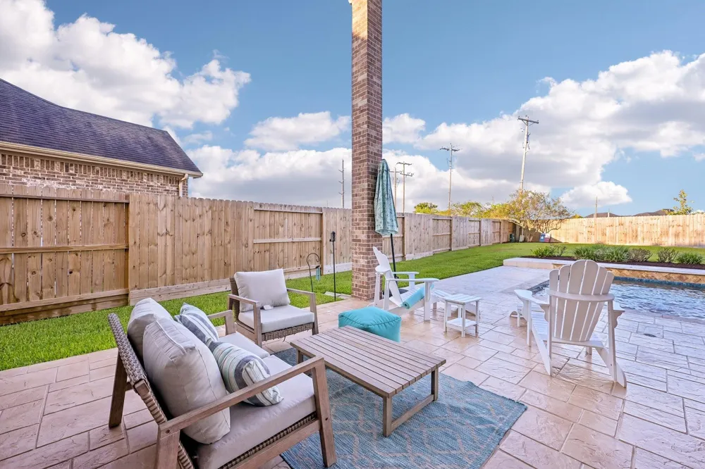 1516 Richland Hollow Lane Friendswood, TX 77546
