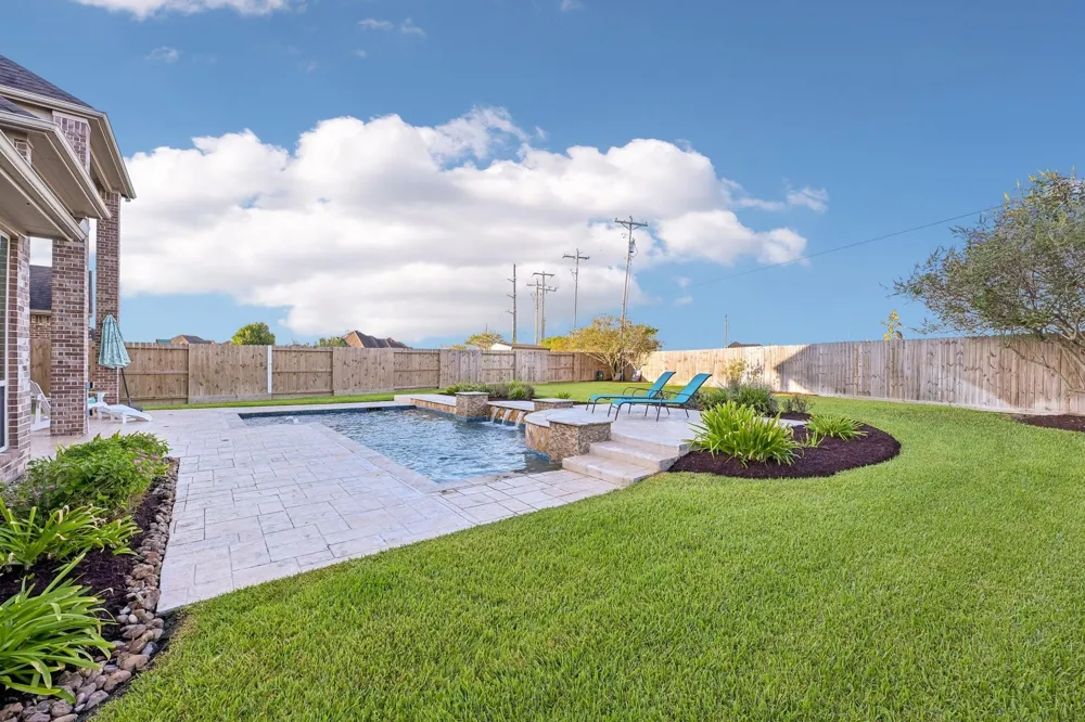 1516 Richland Hollow Lane Friendswood, TX 77546