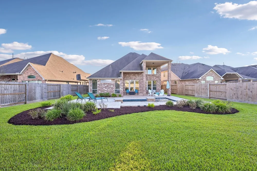 1516 Richland Hollow Lane Friendswood, TX 77546