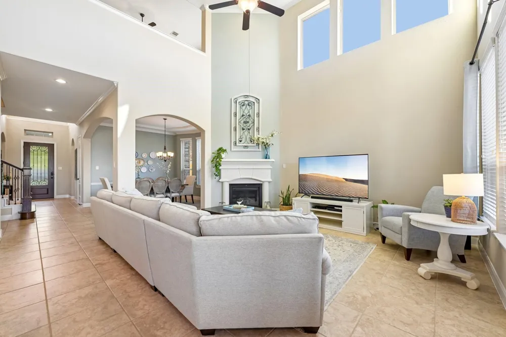 1516 Richland Hollow Lane Friendswood, TX 77546