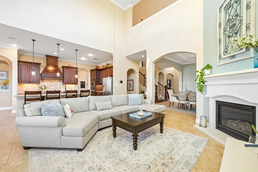 1516 Richland Hollow Lane Friendswood, TX 77546