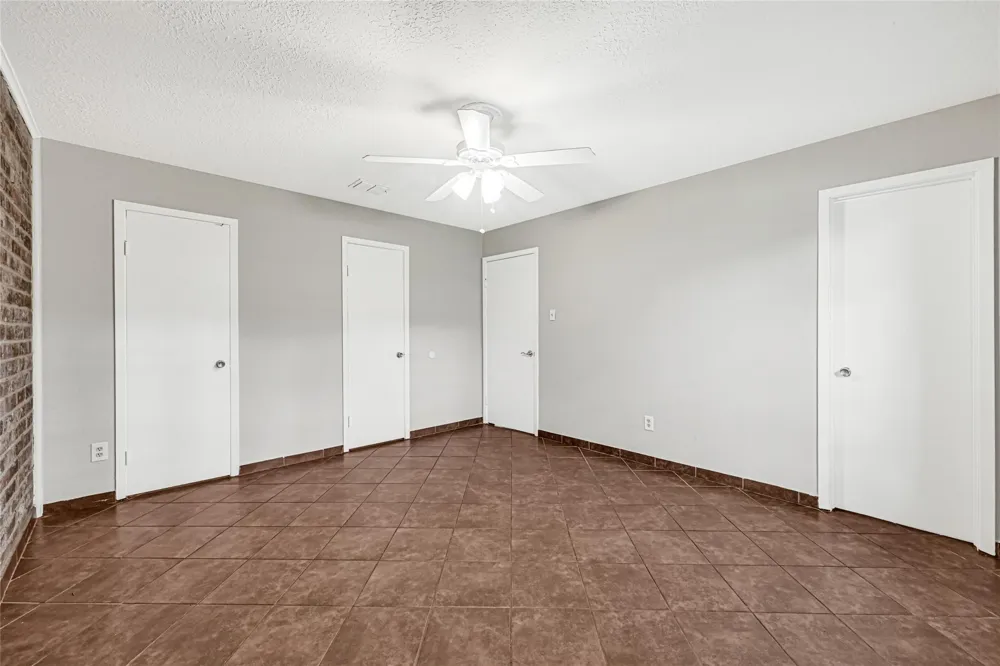 7064 Jetty Lane Houston, TX 77072
