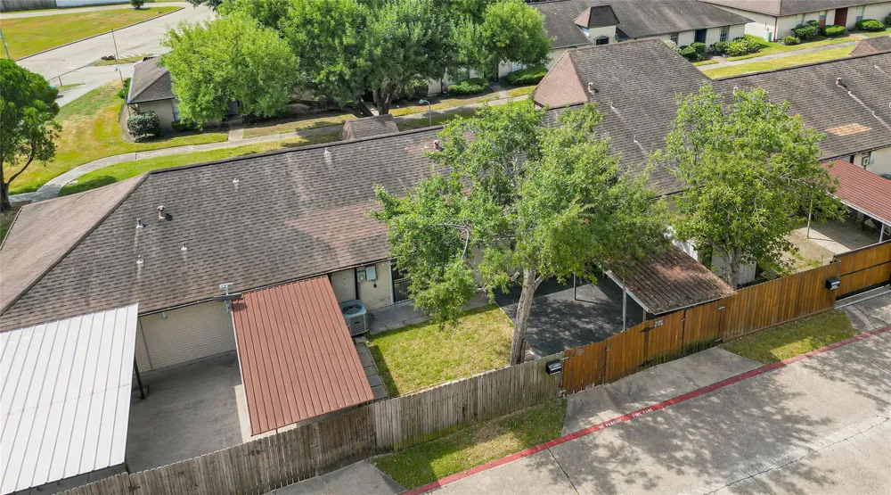 7064 Jetty Lane Houston, TX 77072