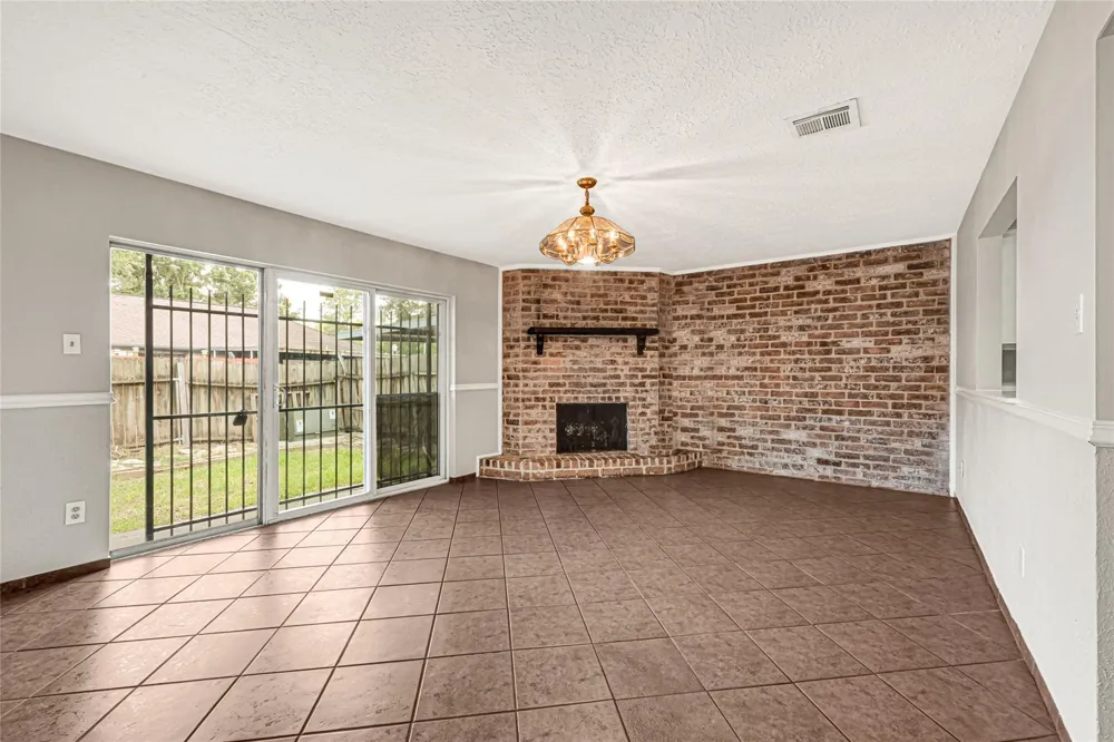 7064 Jetty Lane Houston, TX 77072