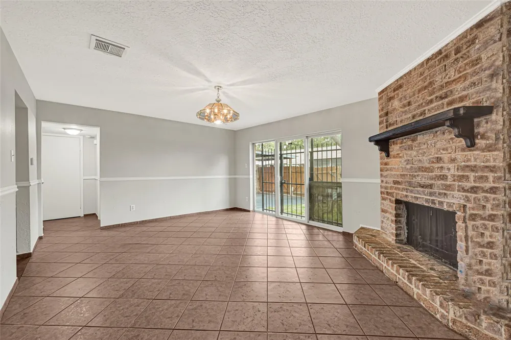 7064 Jetty Lane Houston, TX 77072