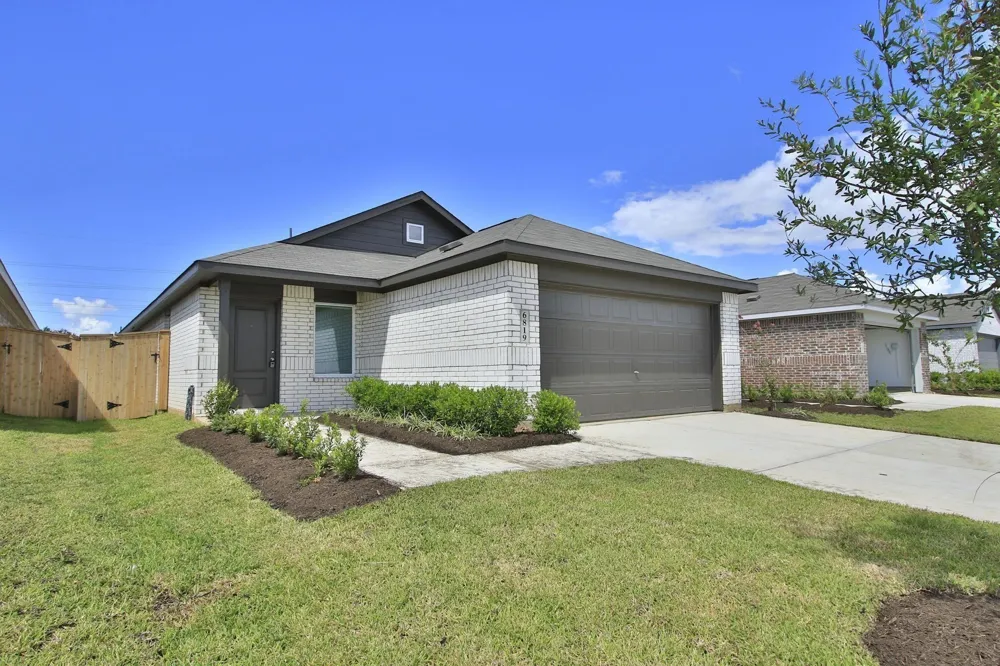6827 Date Palm Drive Katy, TX 77493