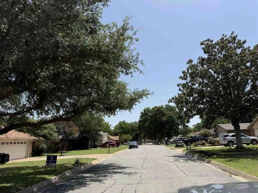 2820 Whitehurst Drive Fort Worth, TX 76133