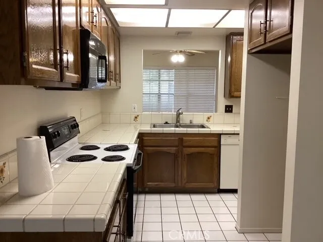 42823 15th Street W #3 Lancaster, CA 93534