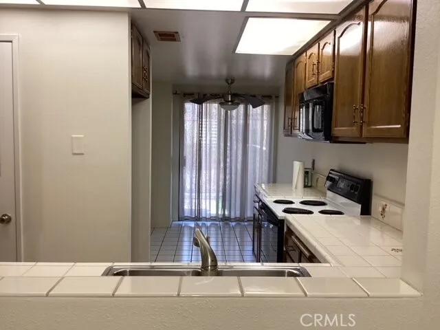 42823 15th Street W #3 Lancaster, CA 93534