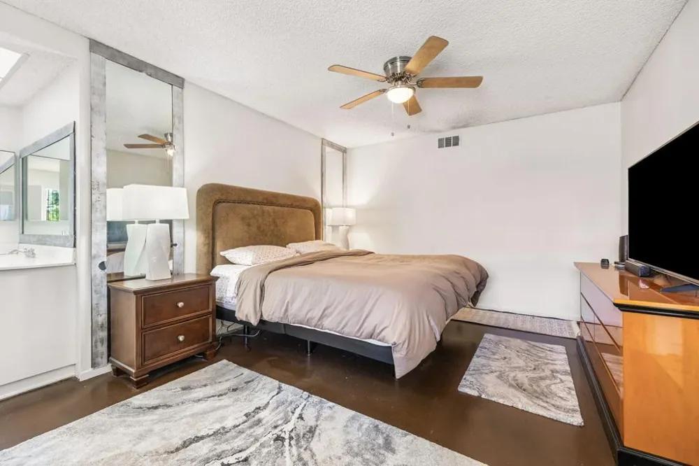 2467 Miramonte Circle W #A Palm Springs, CA 92264