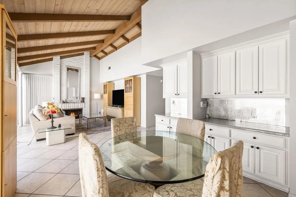 2467 Miramonte Circle W #A Palm Springs, CA 92264