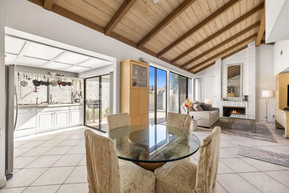 2467 Miramonte Circle W #A Palm Springs, CA 92264