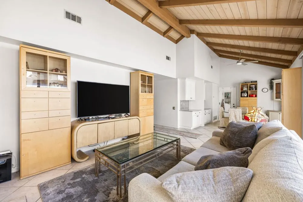 2467 Miramonte Circle W #A Palm Springs, CA 92264