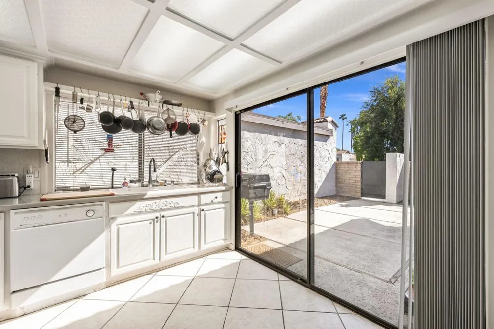 2467 Miramonte Circle W #A Palm Springs, CA 92264