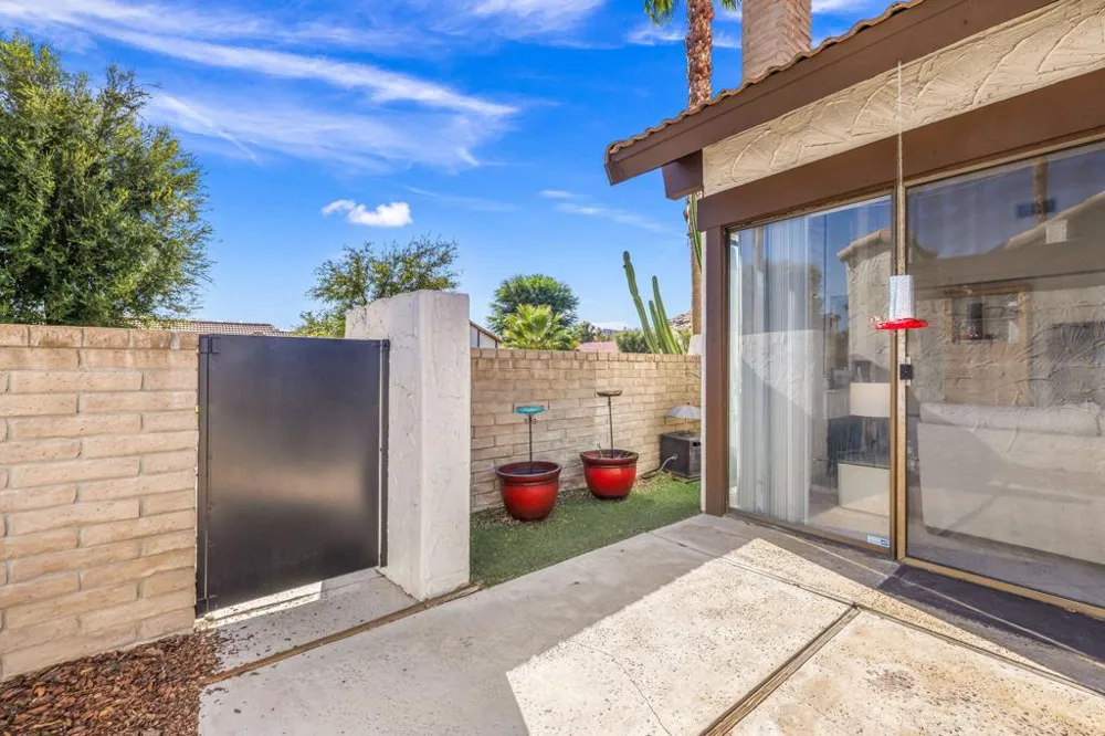 2467 Miramonte Circle W #A Palm Springs, CA 92264