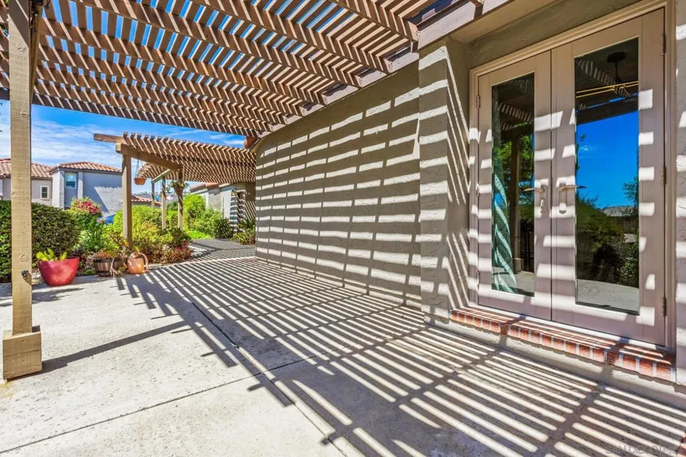 1301 Gary Lane Escondido, CA 92026
