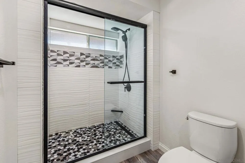 1301 Gary Lane Escondido, CA 92026