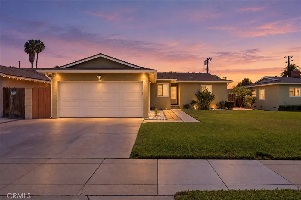 2430 Gregory La Habra, CA 90631