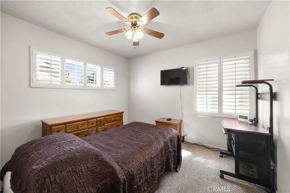 2430 Gregory La Habra, CA 90631