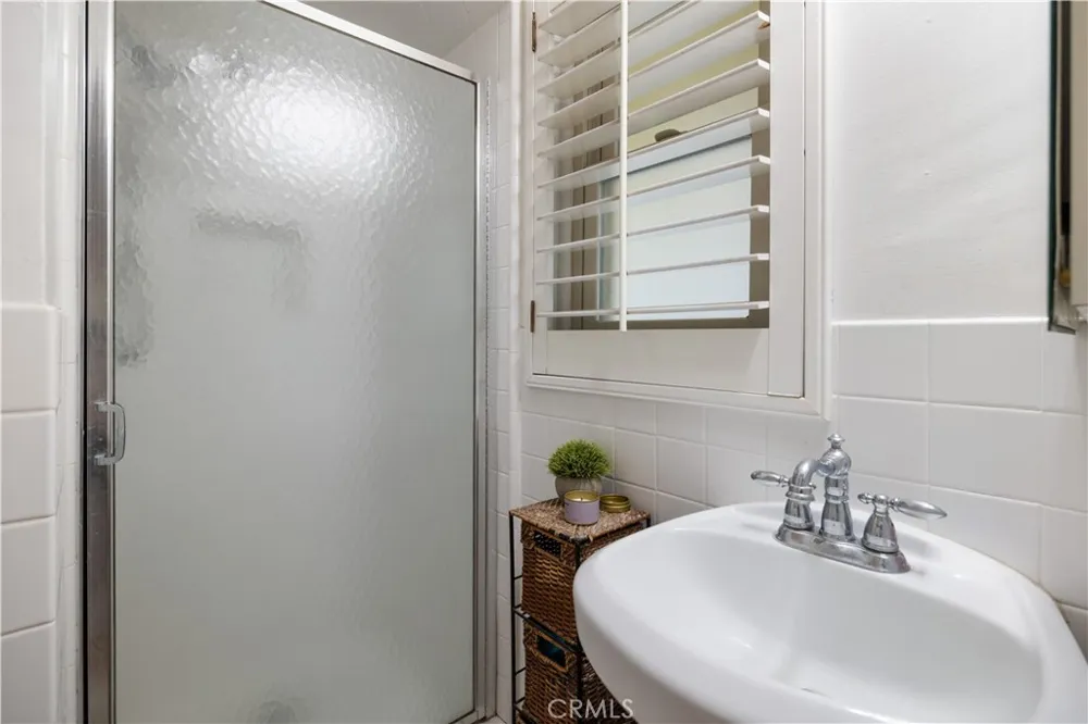 2430 Gregory La Habra, CA 90631