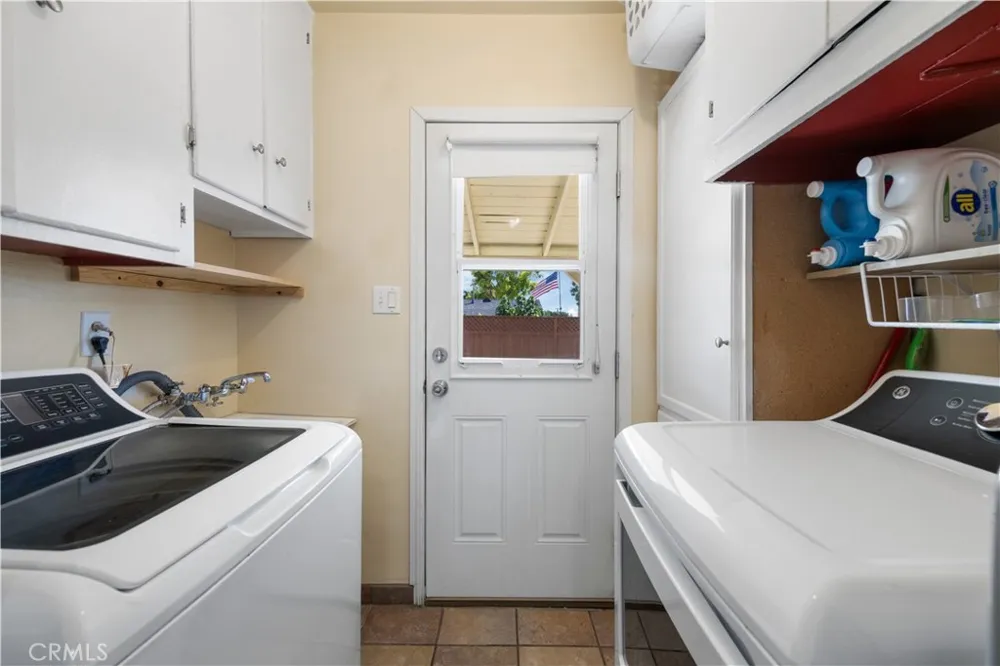 2430 Gregory La Habra, CA 90631