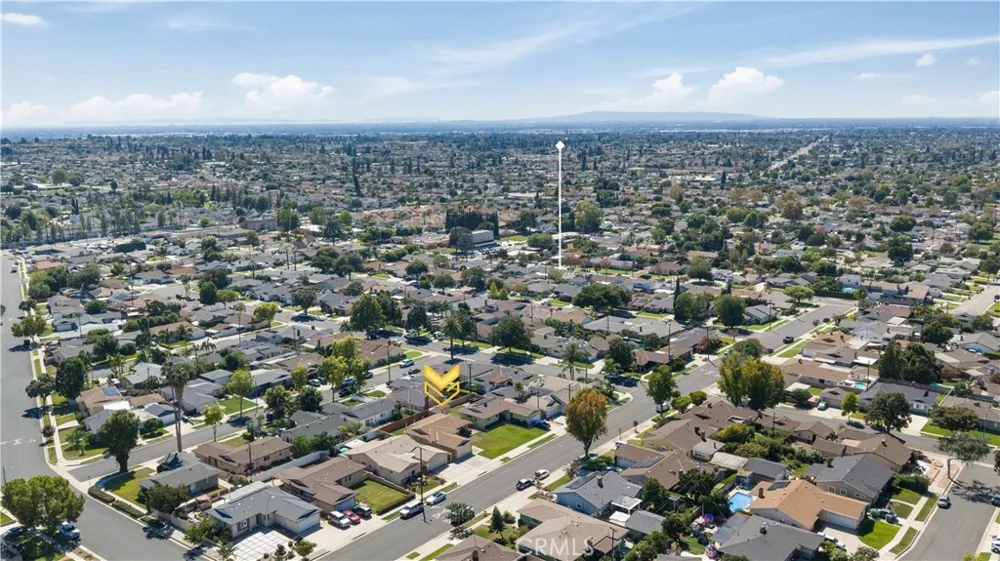 2430 Gregory La Habra, CA 90631