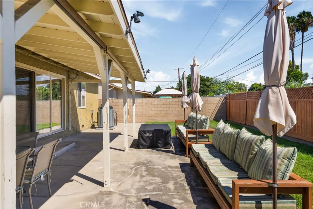 2430 Gregory La Habra, CA 90631