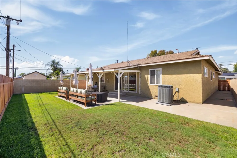 2430 Gregory La Habra, CA 90631