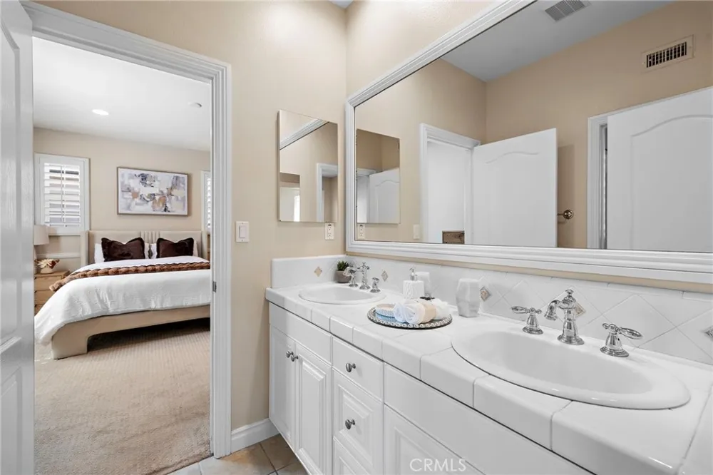 35 Stowe Irvine, CA 92620