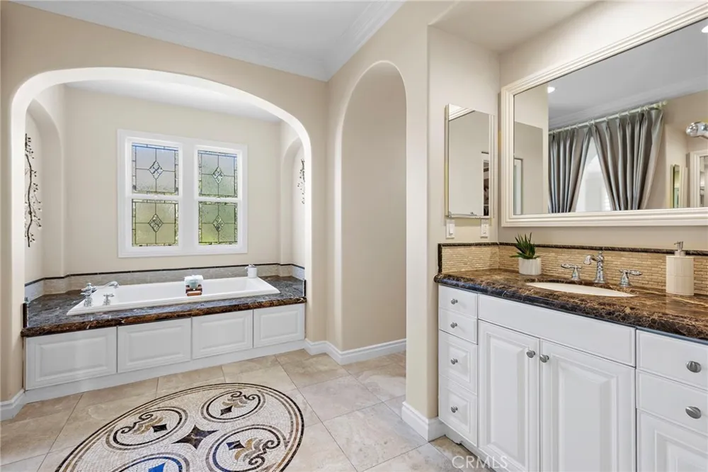 35 Stowe Irvine, CA 92620