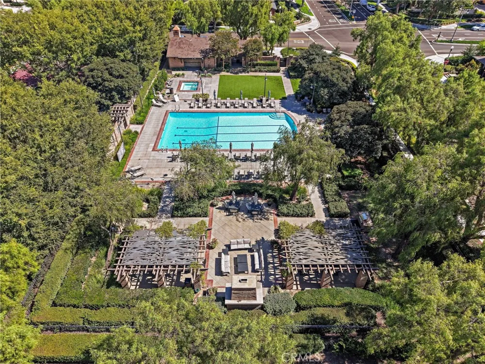 35 Stowe Irvine, CA 92620
