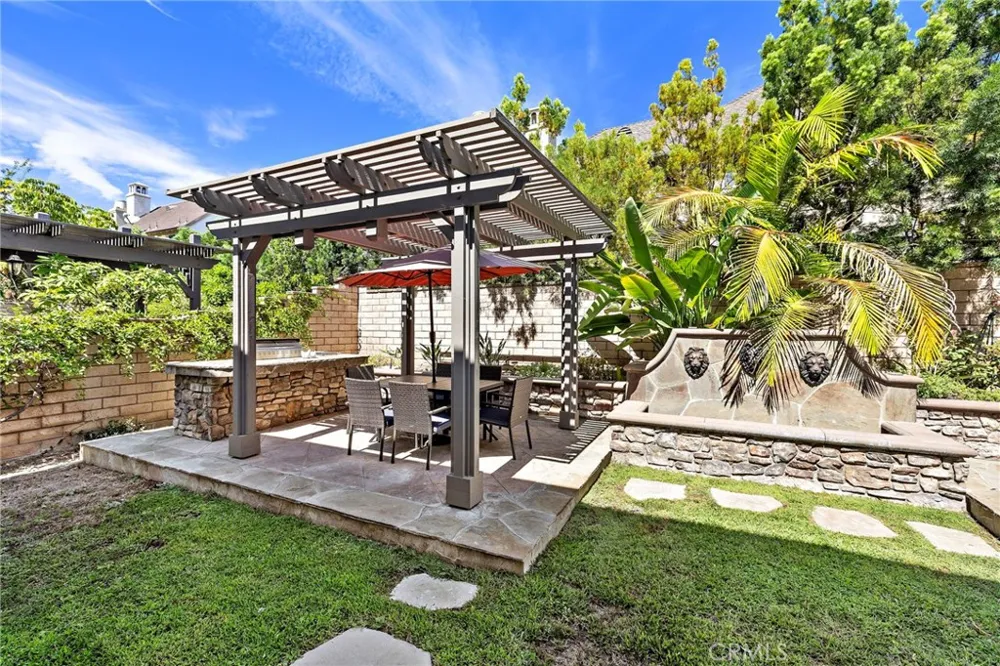 35 Stowe Irvine, CA 92620