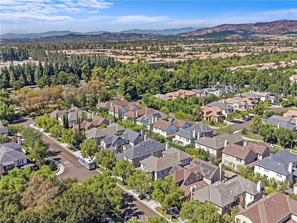 35 Stowe Irvine, CA 92620