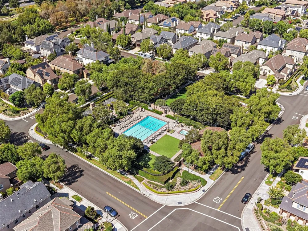 35 Stowe Irvine, CA 92620
