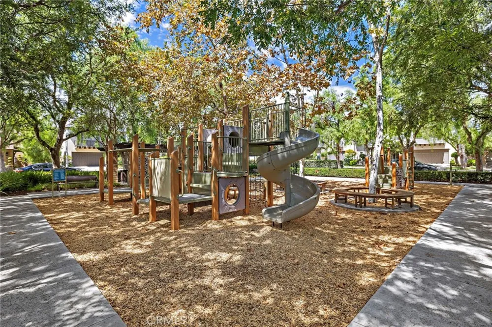 35 Stowe Irvine, CA 92620