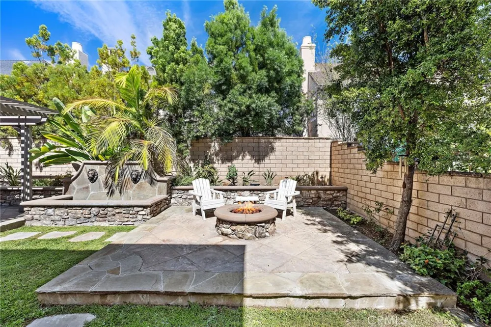 35 Stowe Irvine, CA 92620