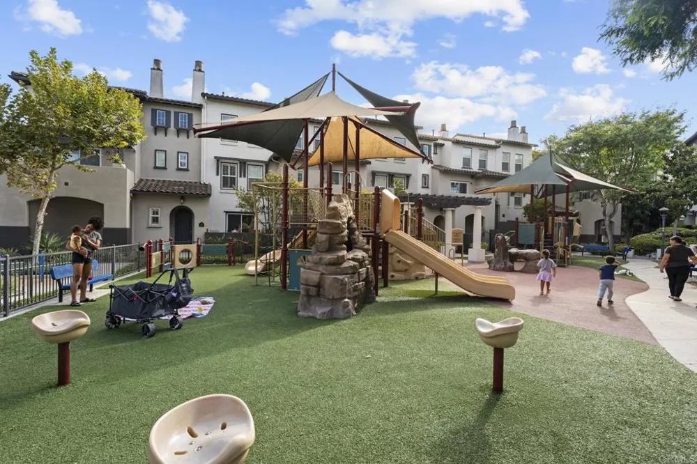 2157 Dovetail Court #239 Chula Vista, CA 91915
