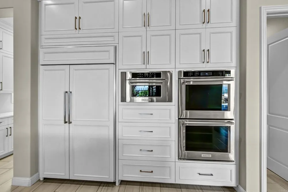 2571 Glasgow Drive Carlsbad, CA 92010