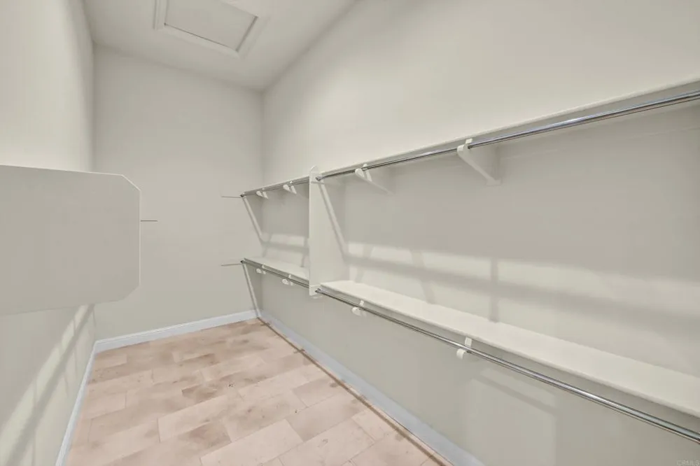 2571 Glasgow Drive Carlsbad, CA 92010