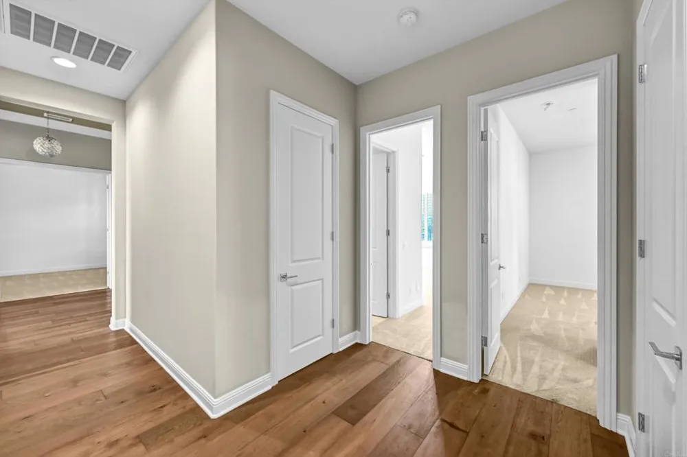 2571 Glasgow Drive Carlsbad, CA 92010