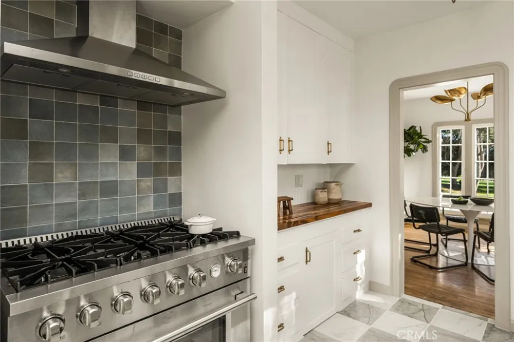 177 Buena Vista Fullerton, CA 92833