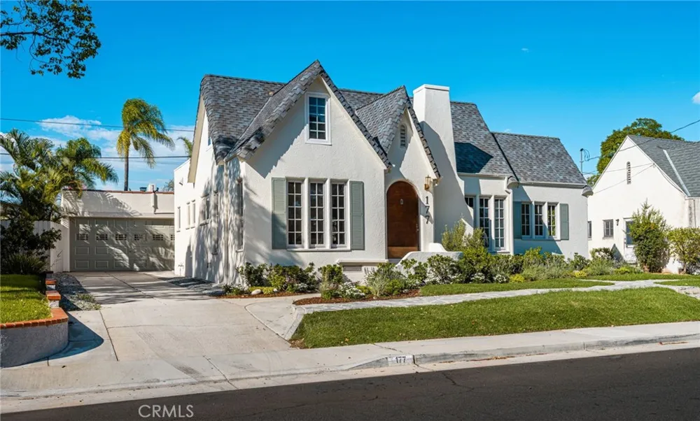 177 Buena Vista Fullerton, CA 92833