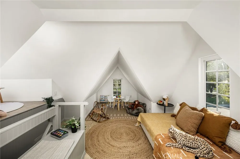 177 Buena Vista Fullerton, CA 92833