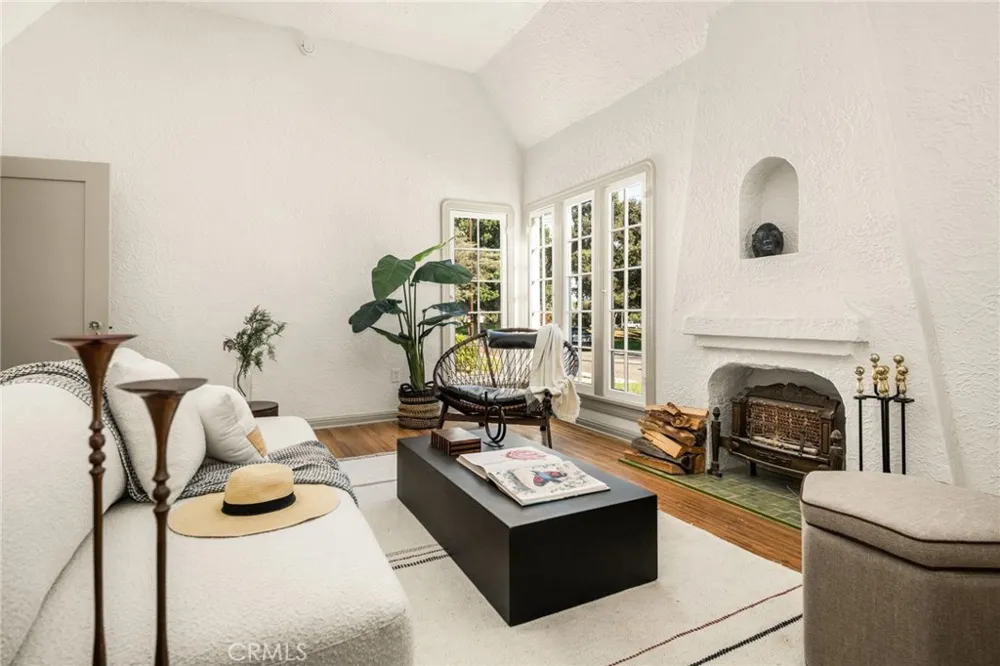 177 Buena Vista Fullerton, CA 92833