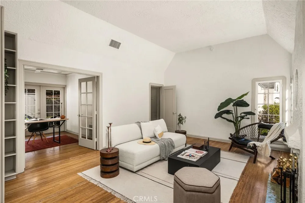 177 Buena Vista Fullerton, CA 92833