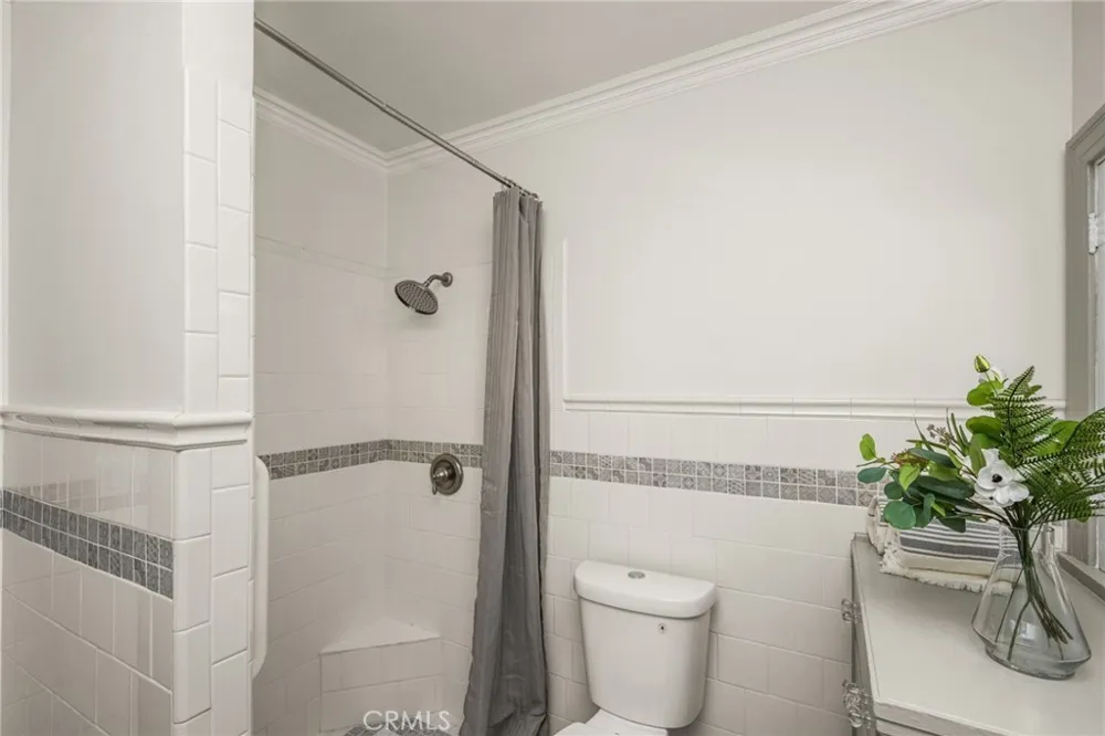 177 Buena Vista Fullerton, CA 92833