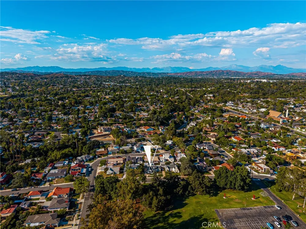 177 Buena Vista Fullerton, CA 92833