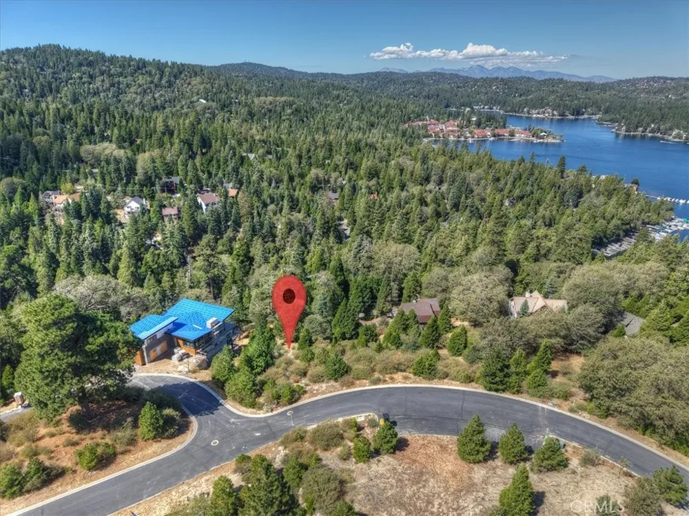 202 Hidden Forest Lake Arrowhead, CA 92352