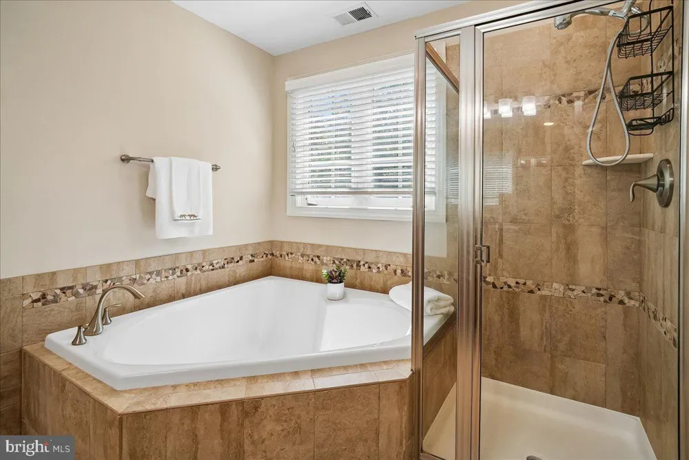 848 W GLEBE ROAD Alexandria, VA 22305