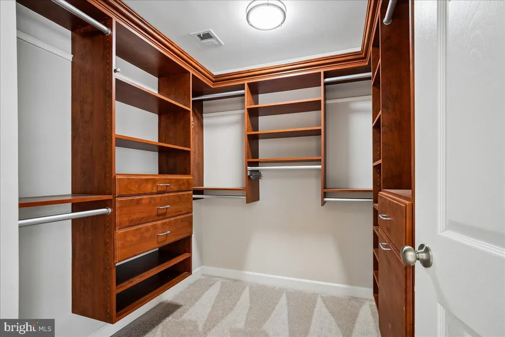 848 W GLEBE ROAD Alexandria, VA 22305